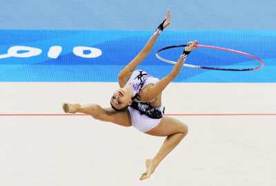 艺术体操:阿利亚比耶娃获个人全能赛冠军